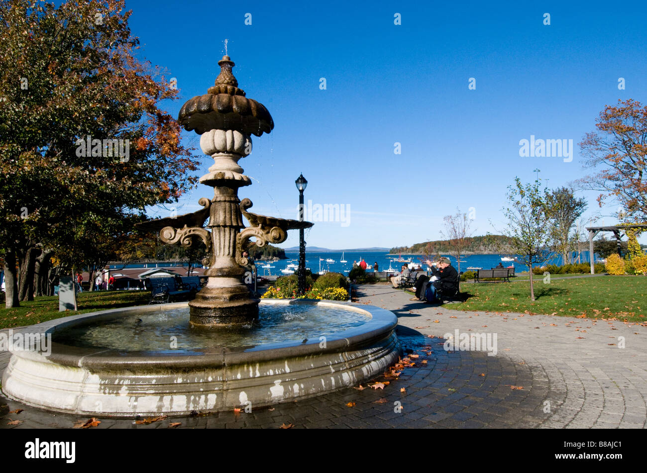 Fontaine sur la promenade - Bar Harbor Maine, New England Banque D'Images