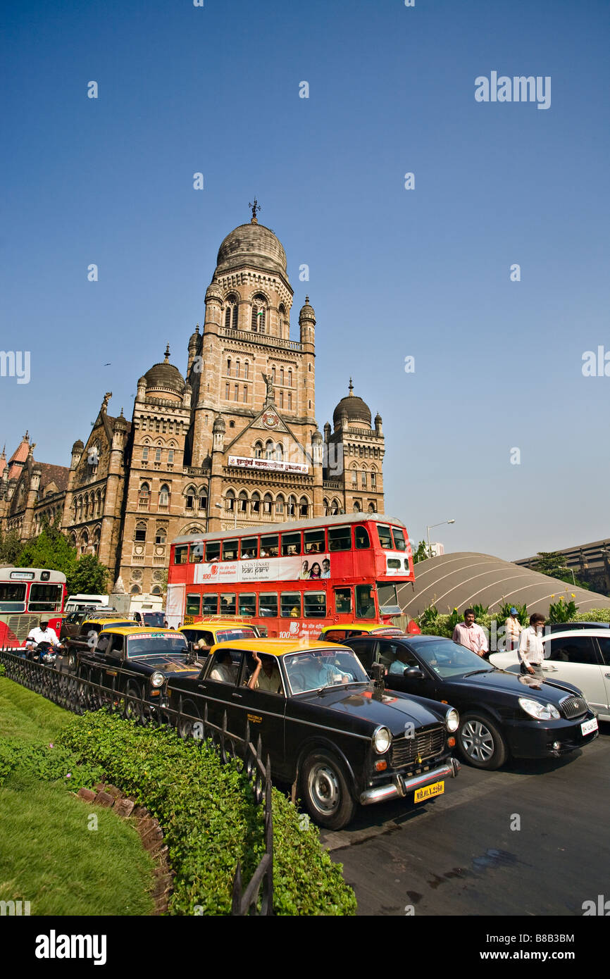 La gare Chhatrapati Shivaji (anciennement Victoria Terminus) Mumbai, Inde, Asie Banque D'Images