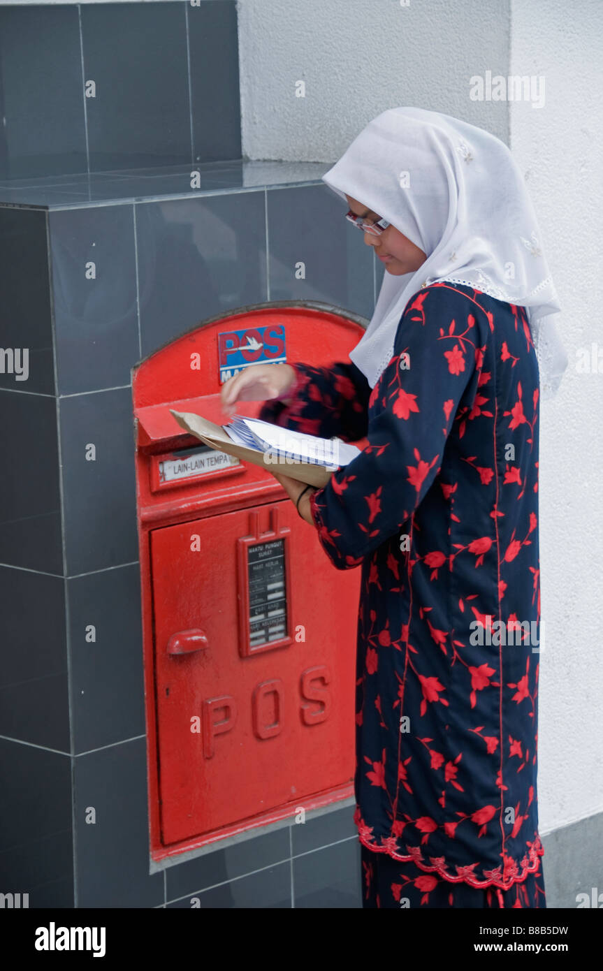 Kuala Lumpur Malaisie Malaysian pilier post box rouge Jalam Jalan Tuanku Abdul Rahman trimestre arabe musulmane indienne Banque D'Images