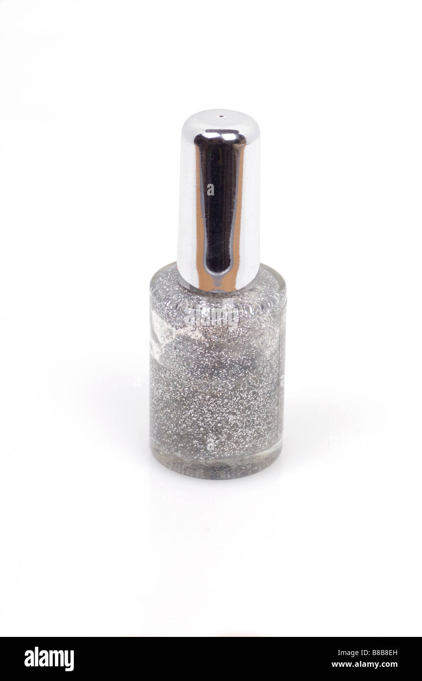 Silver glitter nail polish produit de beauté dentelle sur fond blanc Banque D'Images