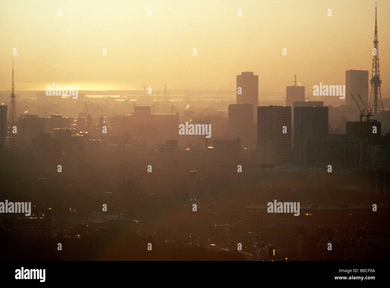 La pollution de l'air. TOKYO Banque D'Images