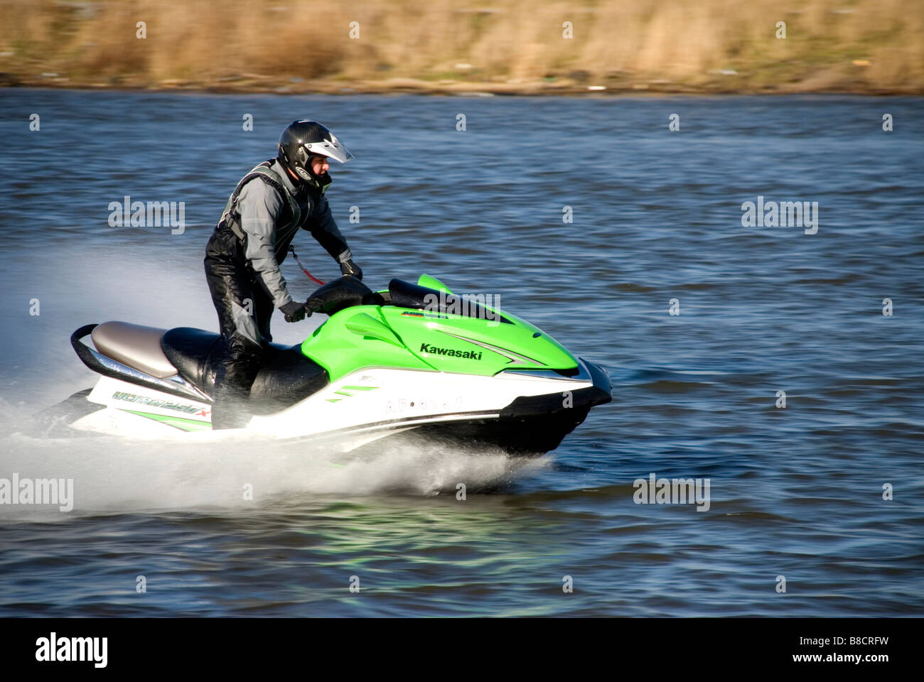 La Riviere Riders Jet ski rider Banque de photographies et d’images à haute résolution ...