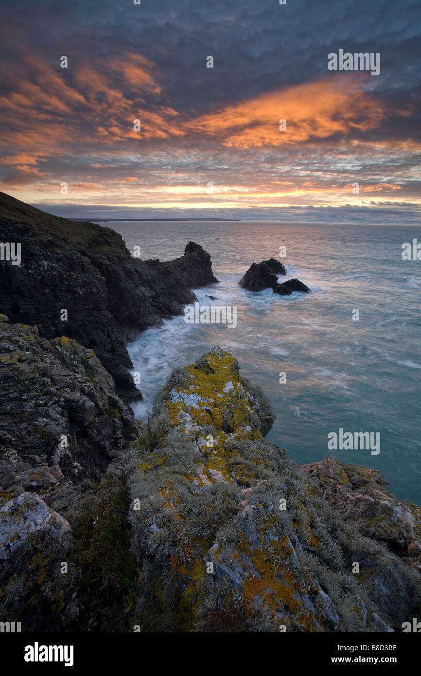 West Penwith à Cornwall du St.Agnes tête au coucher du soleil. Banque D'Images