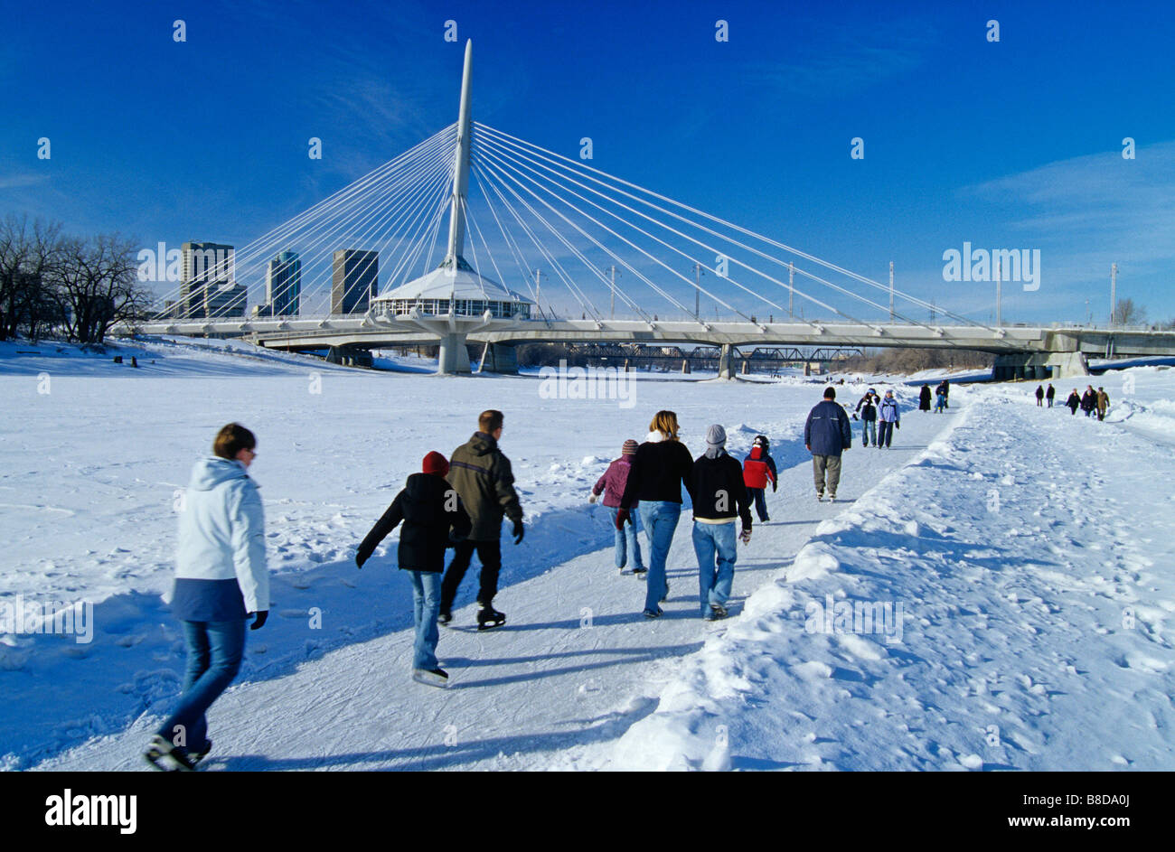 Les gens de la rivière Rouge de patinage d'Horizon, Winnipeg, Manitoba Banque D'Images