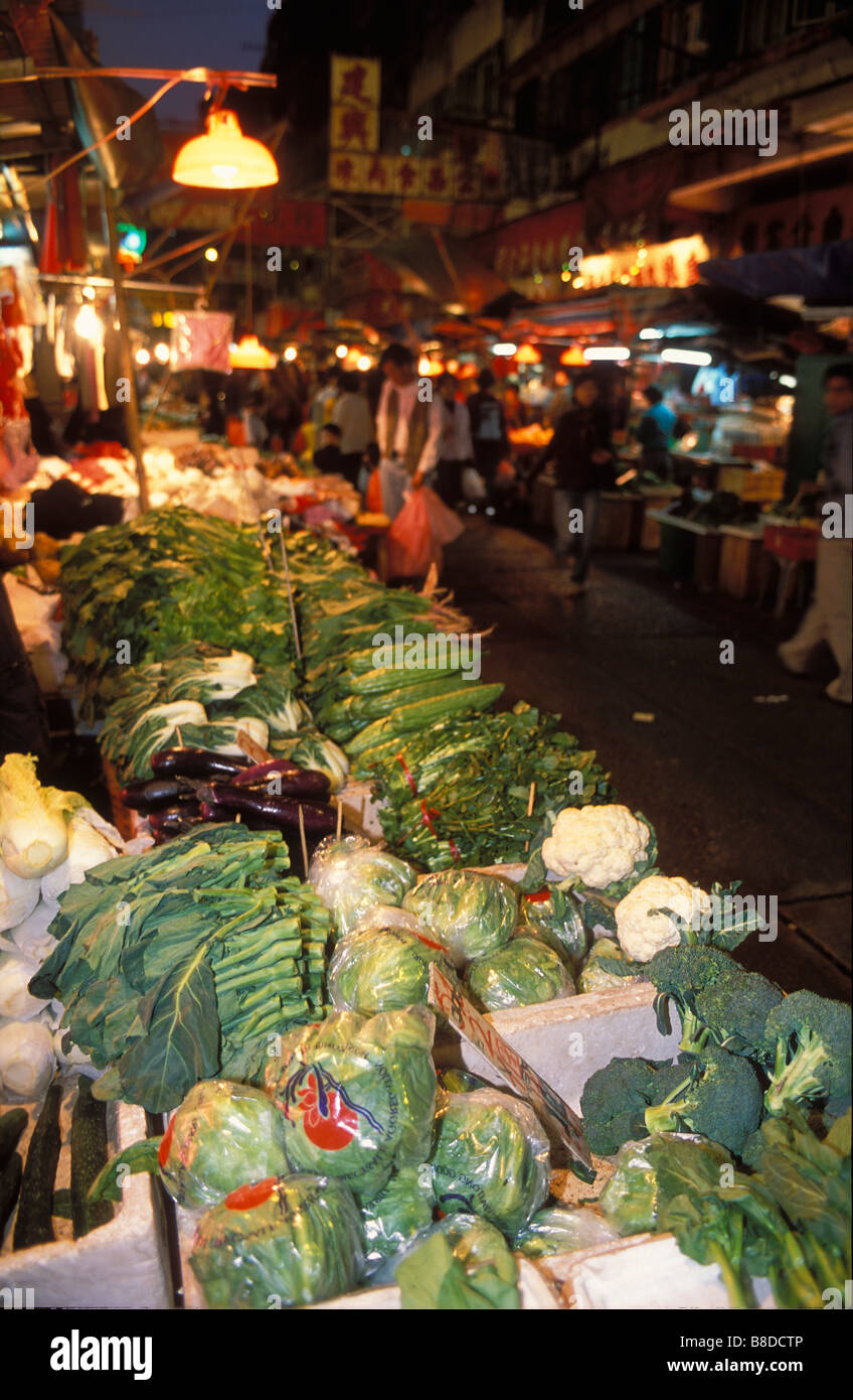 Le marché de nuit de Temple Street (légumes), Kowloon, Hong Kong, Chine Banque D'Images