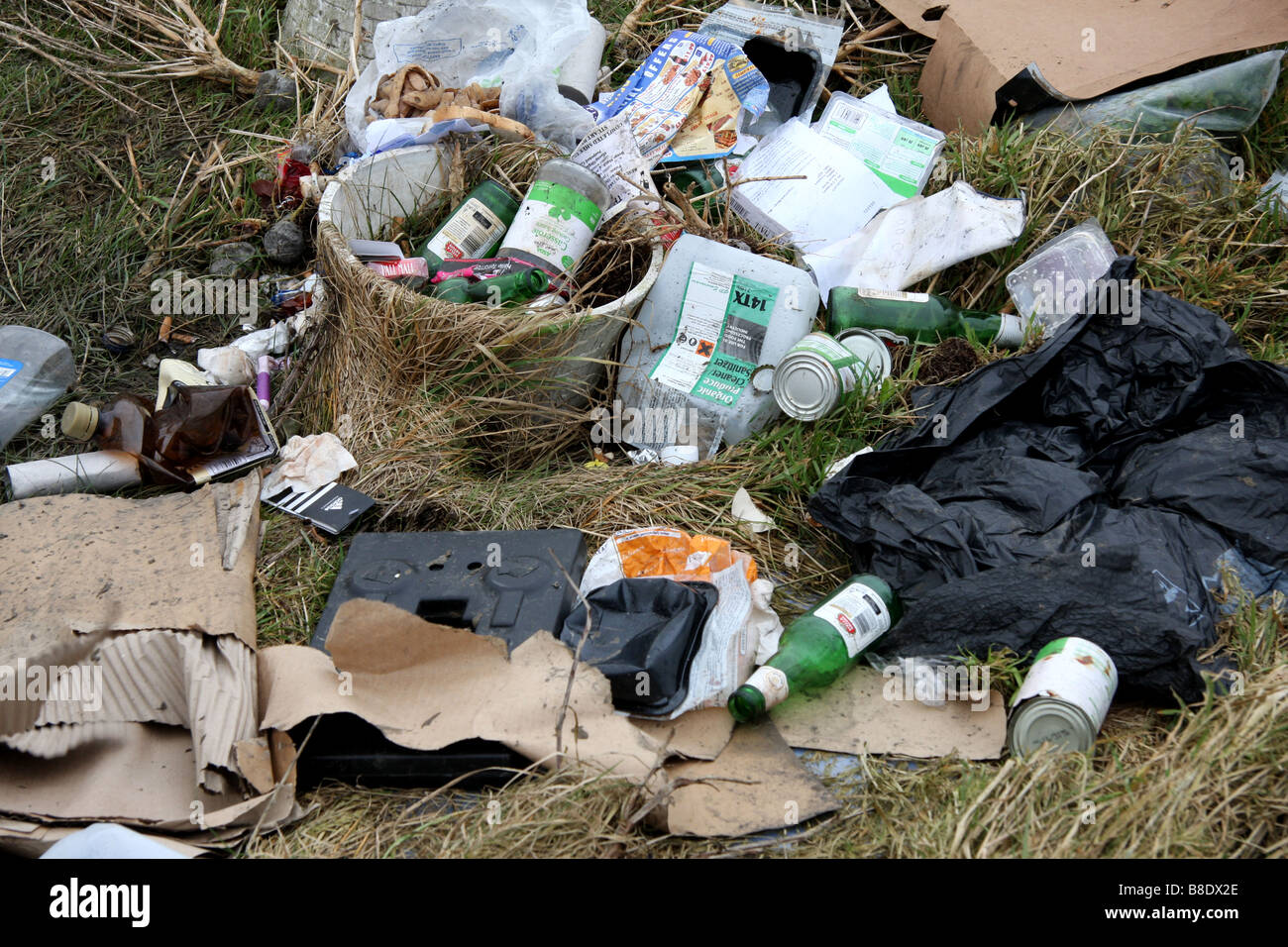 Les déchets ménagers à voler sur les Maures au-dessus de Wainstalls, Halifax, West Yorkshire Banque D'Images