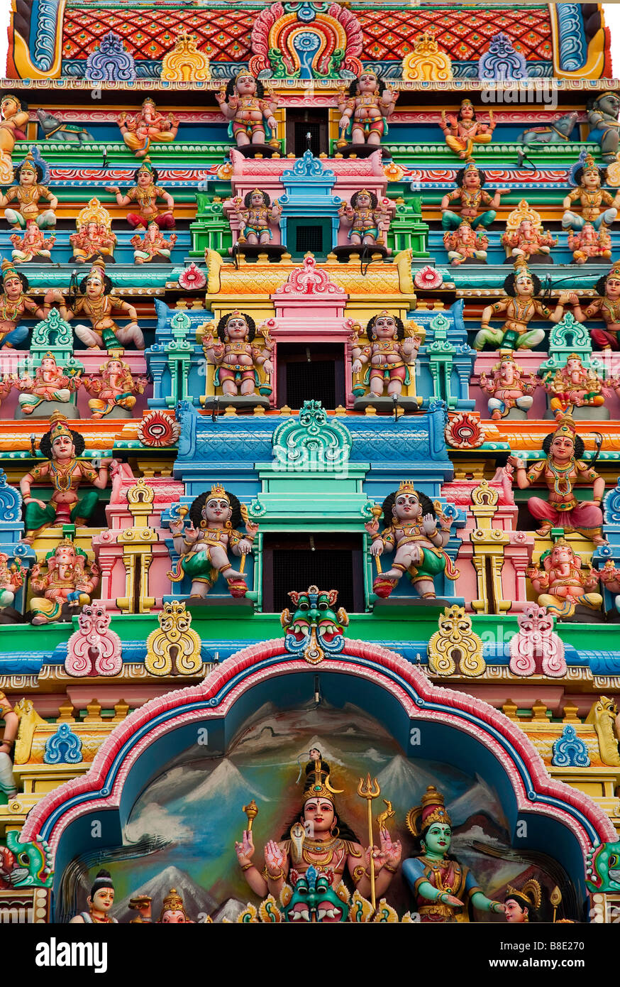 Les figures du temple des dieux hindous indiens religion dieux Singapour Banque D'Images