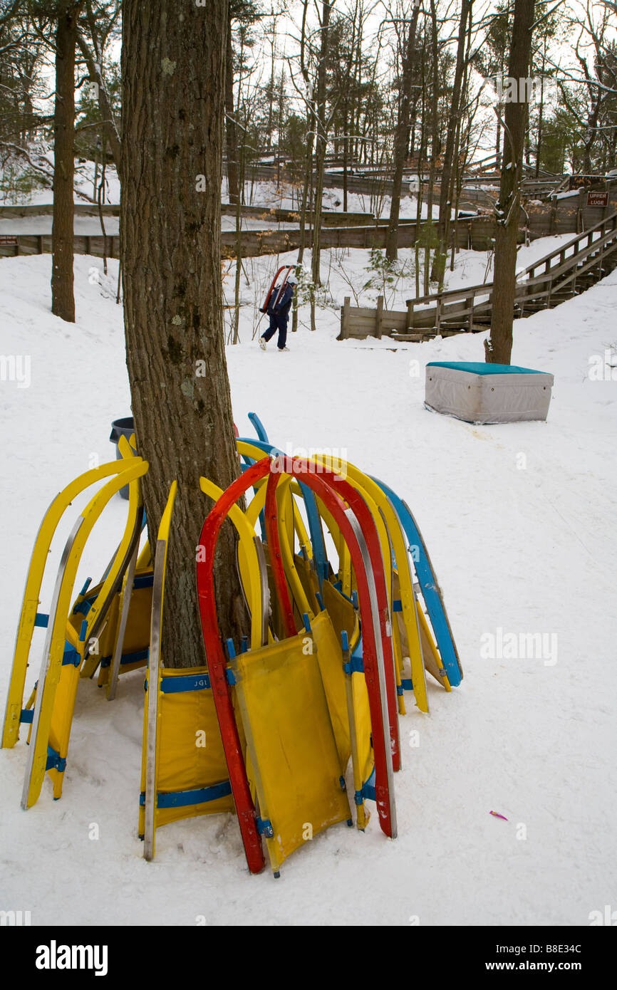 Traîneaux Luge à Muskegon Winter Sports Complex Banque D'Images