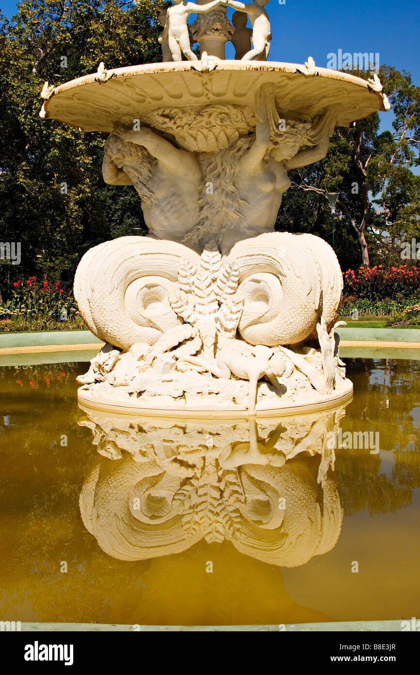 Sculptures de Melbourne / Exposition Fontaine est situé dans le Royal Exhibition Building s gardens.Melbourne Victoria en Australie. Banque D'Images