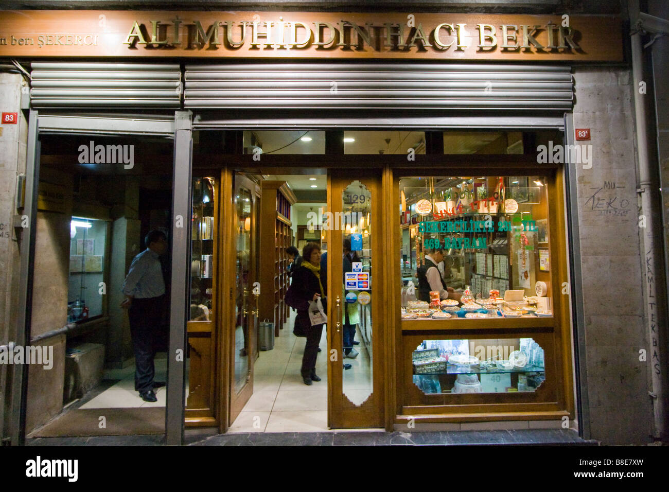 Ali Muhiddinhaci Bekir Original turc Delight Sweet Shop sur Istiklal Caddesi à Istanbul Turquie Banque D'Images