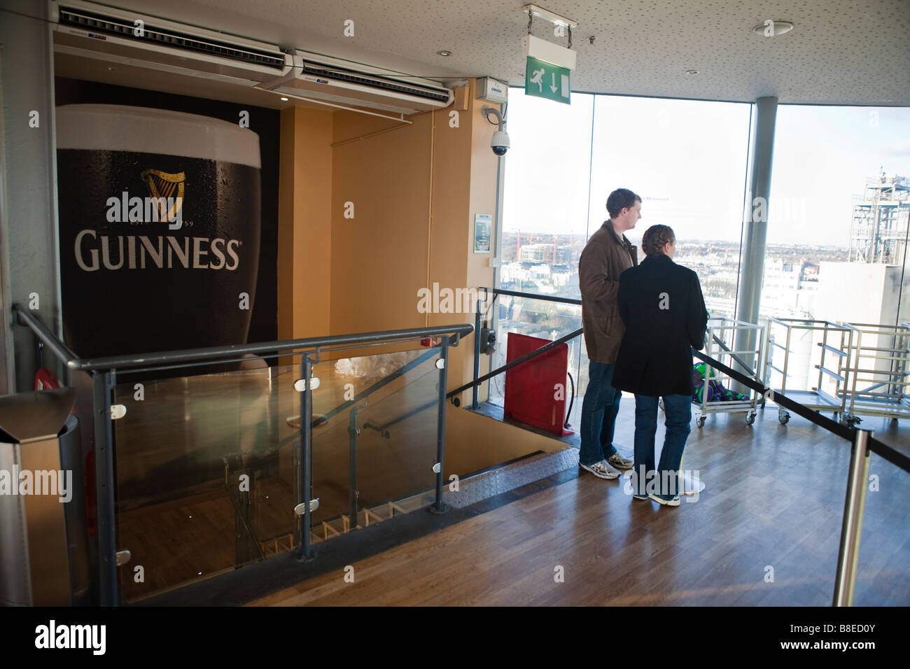 Le Skybar (sky bar) au sommet de la Guinness Storehouse et brasserie à Dublin Ireland Banque D'Images