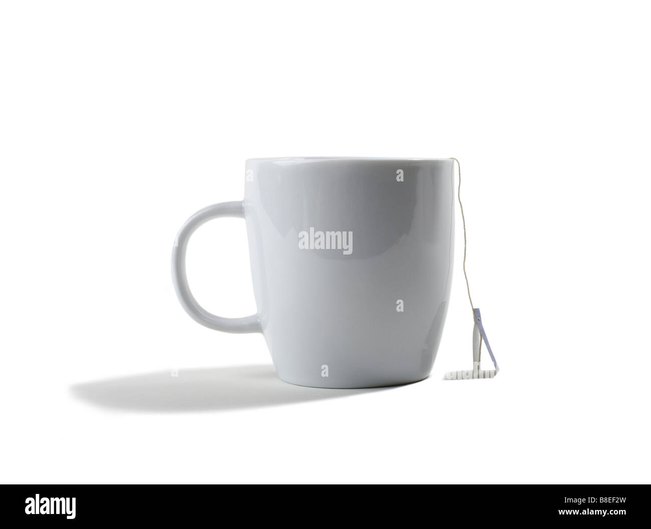 Tasse de thé blanc avec sac Banque D'Images