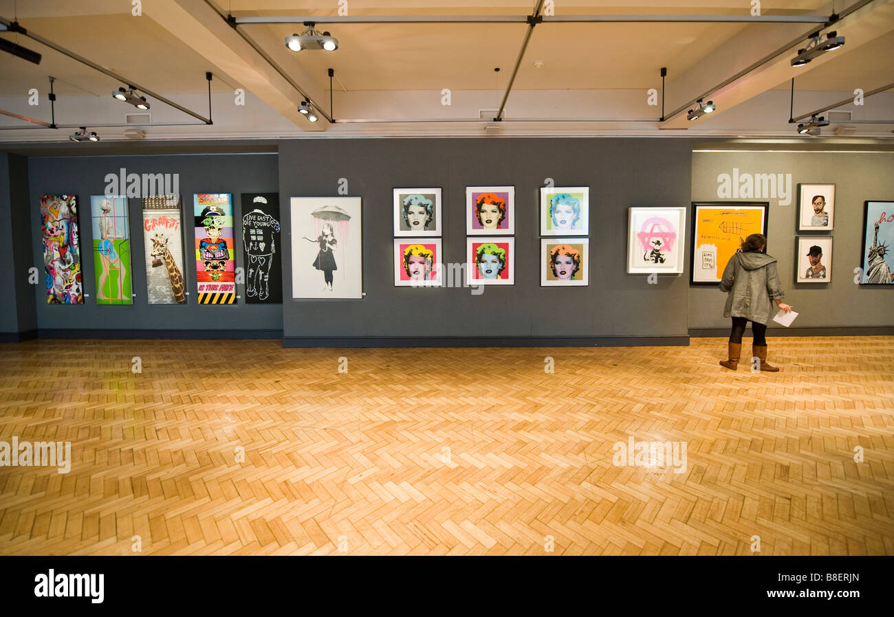 Six gravures de l'artiste modèle Kate Moss par fonction Banksy Banksy, aux côtés d'autres œuvres dans le cadre de la maison d'enchères Bonhams Art Urbain Banque D'Images