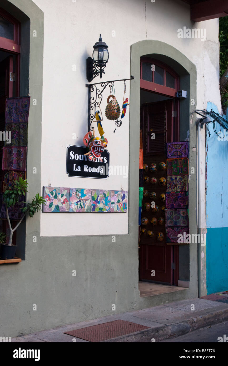 La Ronda magasin de souvenirs. Vieux Quartier, Panama, République de ...