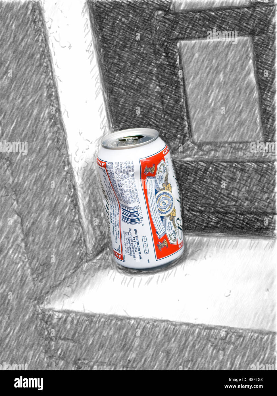 La bière Budweiser froissé peut assis sur un rebord de fenêtre combo de photographie et crayon Banque D'Images