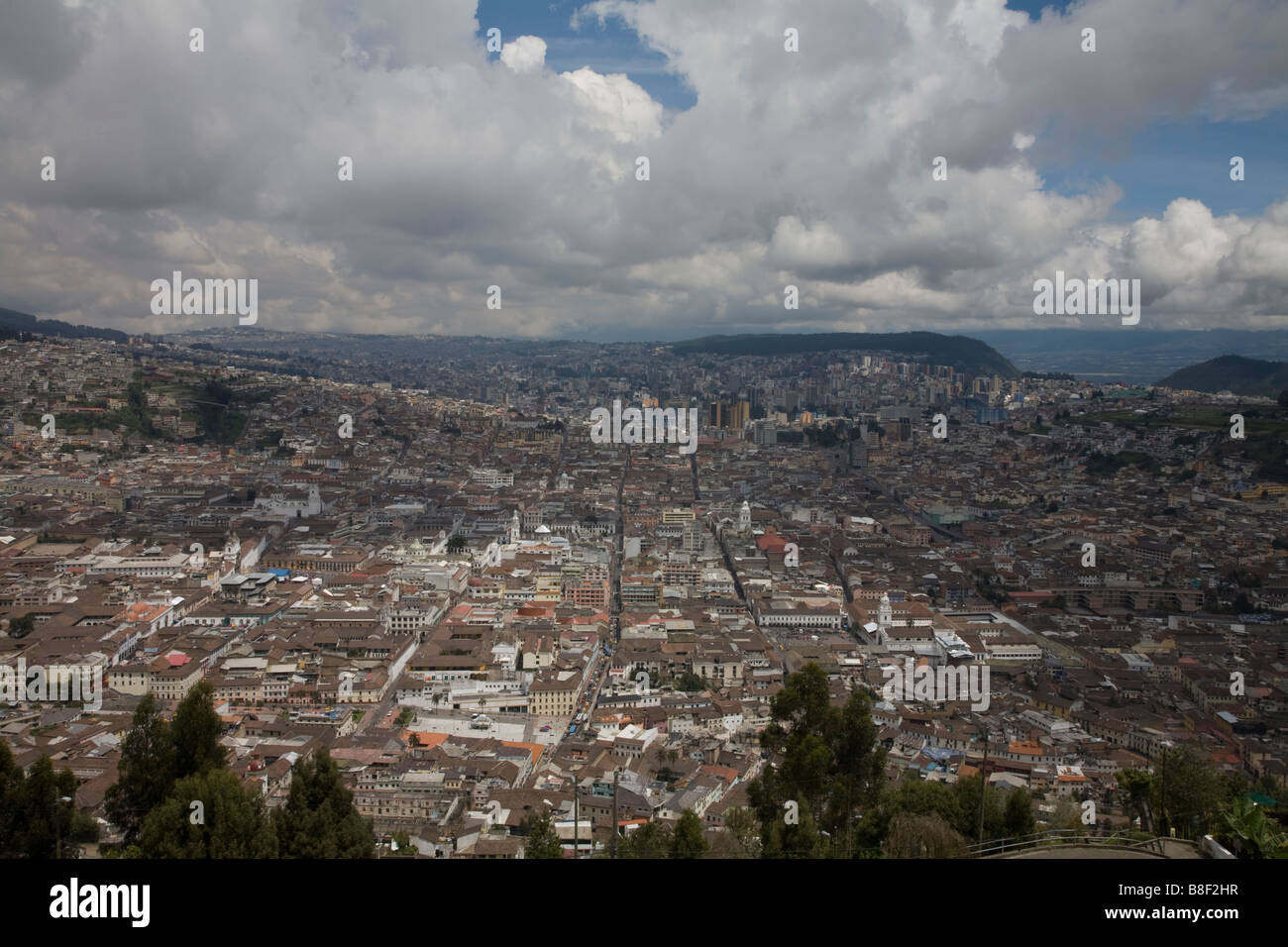 Vue sur la ville de El Panecillo, Quito, Équateur Banque D'Images