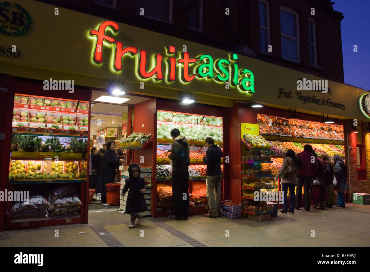 Fruitasia jardiniers asiatique - Brent - Londres Banque D'Images