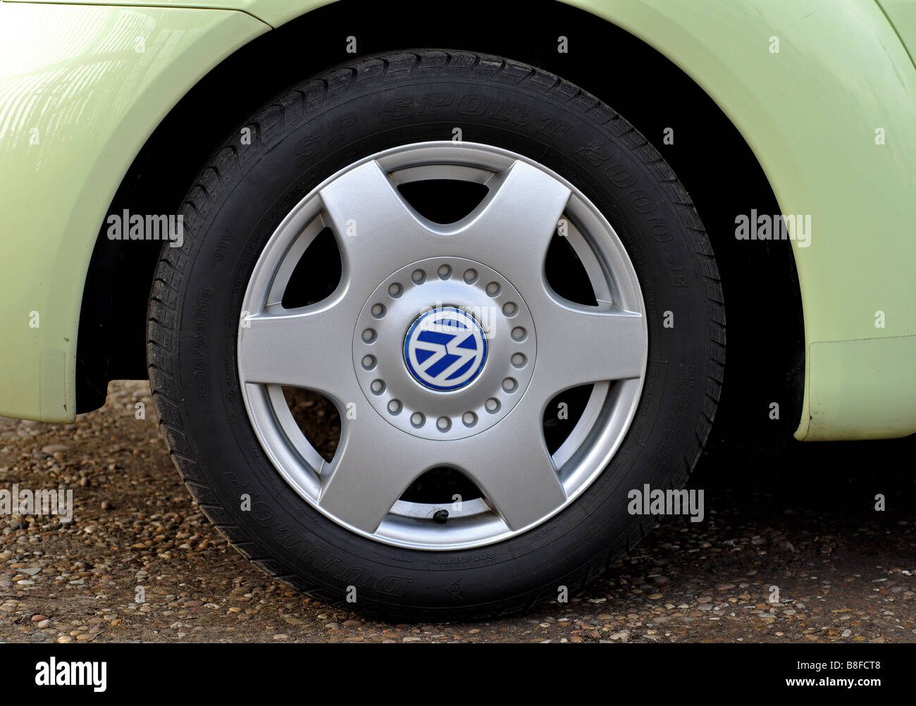 Logo de roue de voiture vw volkswagen beetle Banque de photographies et  d'images à haute résolution - Alamy