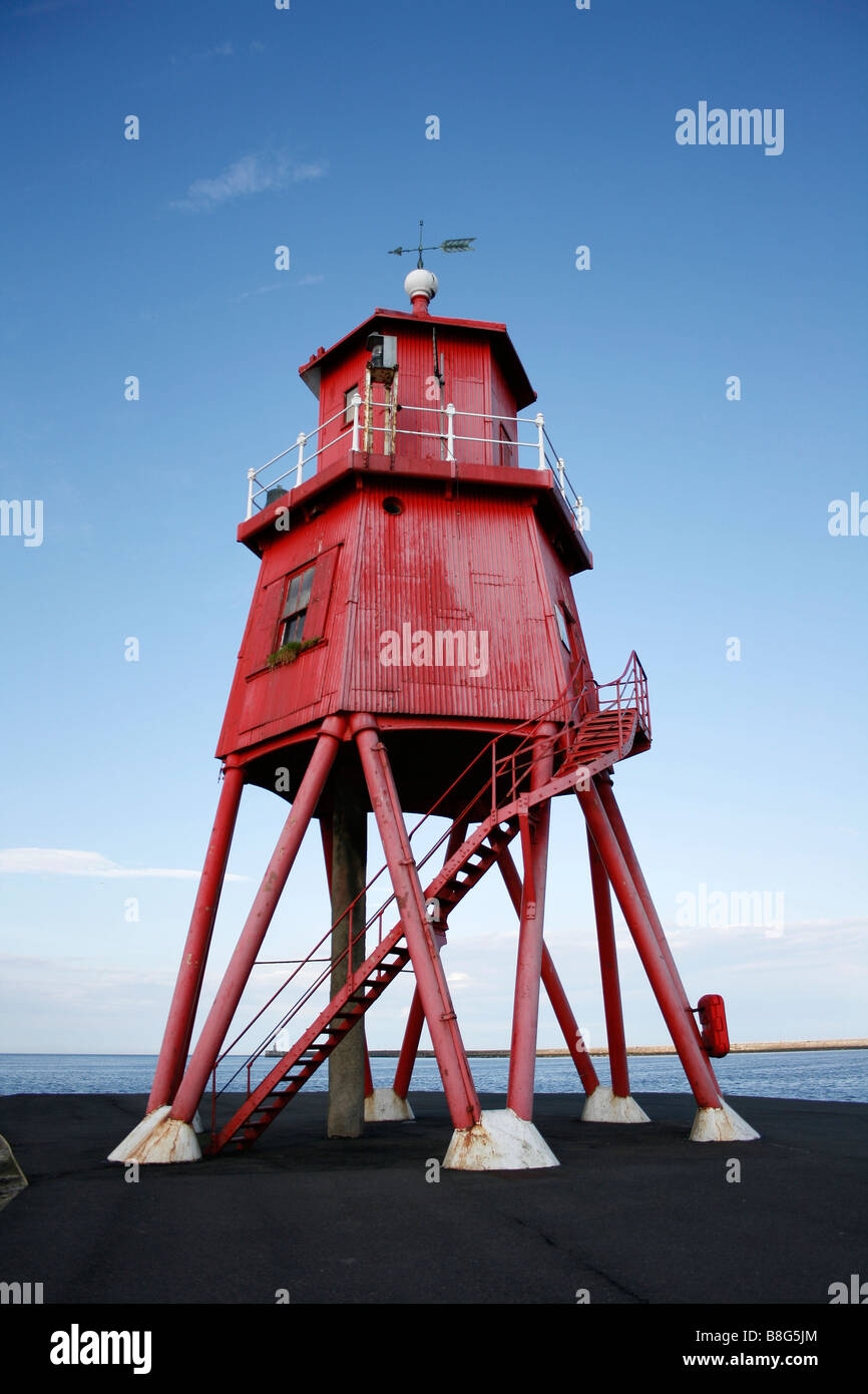 L'épi phare sur le côté sud de la rivière Tyne à South Shields Banque D'Images