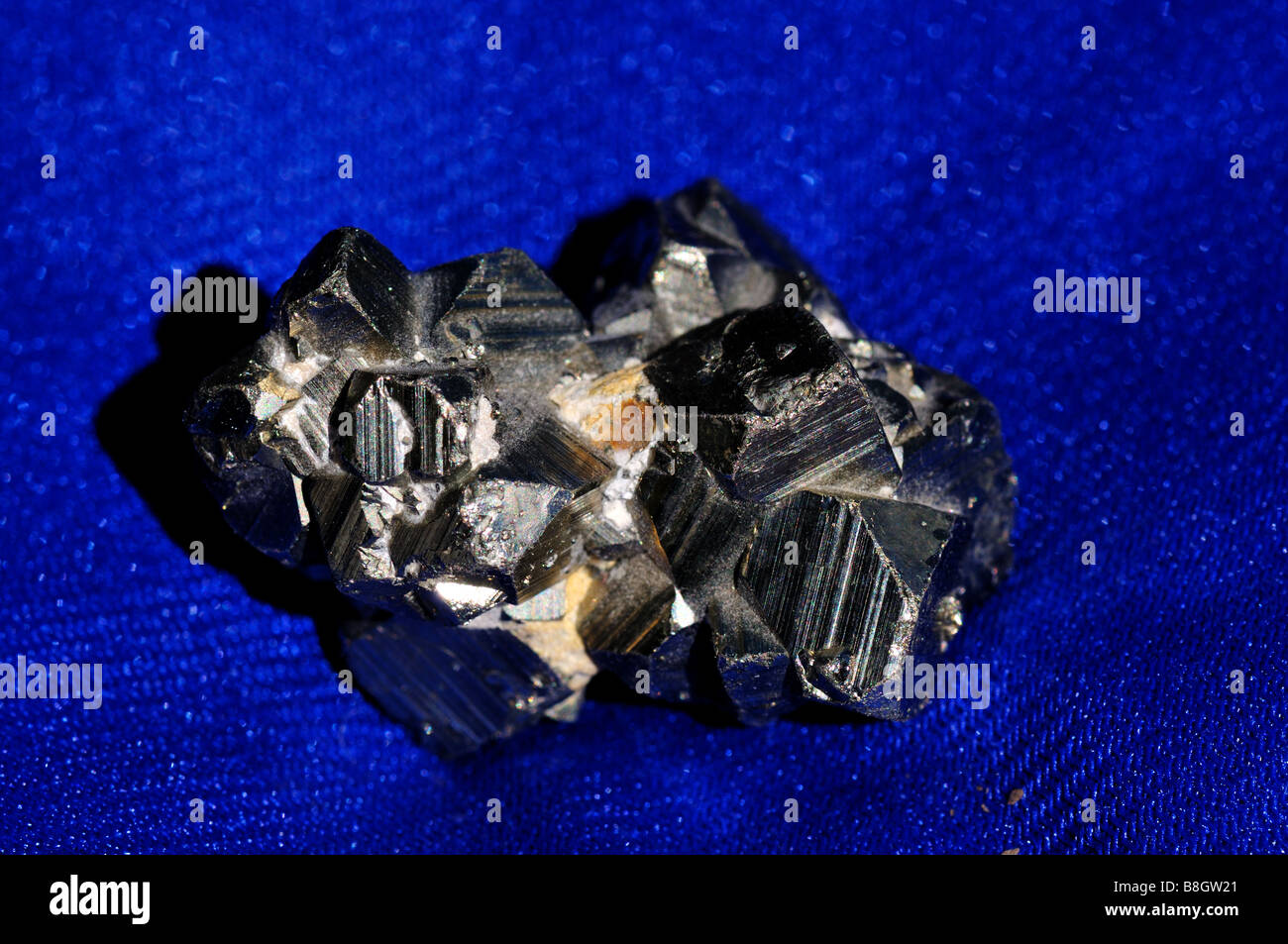 Cristaux de pyrite. Banque D'Images