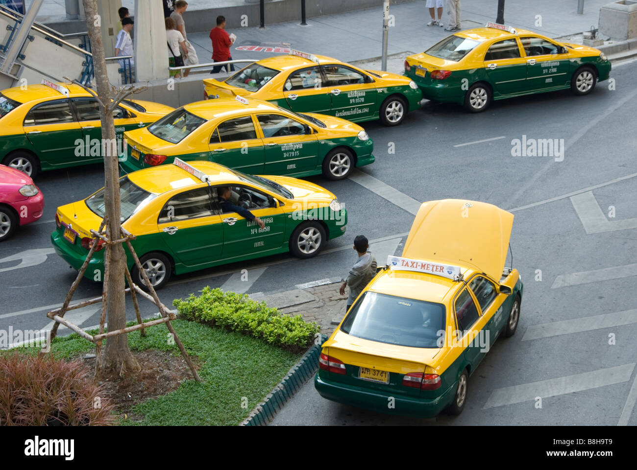 Masse de taxis à Bangkok en Thaïlande Banque D'Images