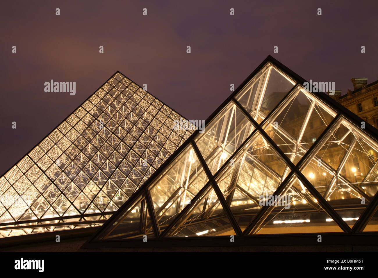 Les Pyramides du Louvre, Paris, France Banque D'Images