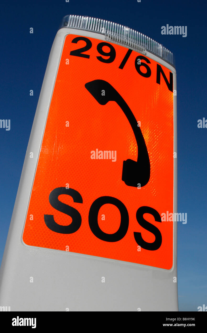 D'urgence routière UK Téléphone SOS sign Banque D'Images