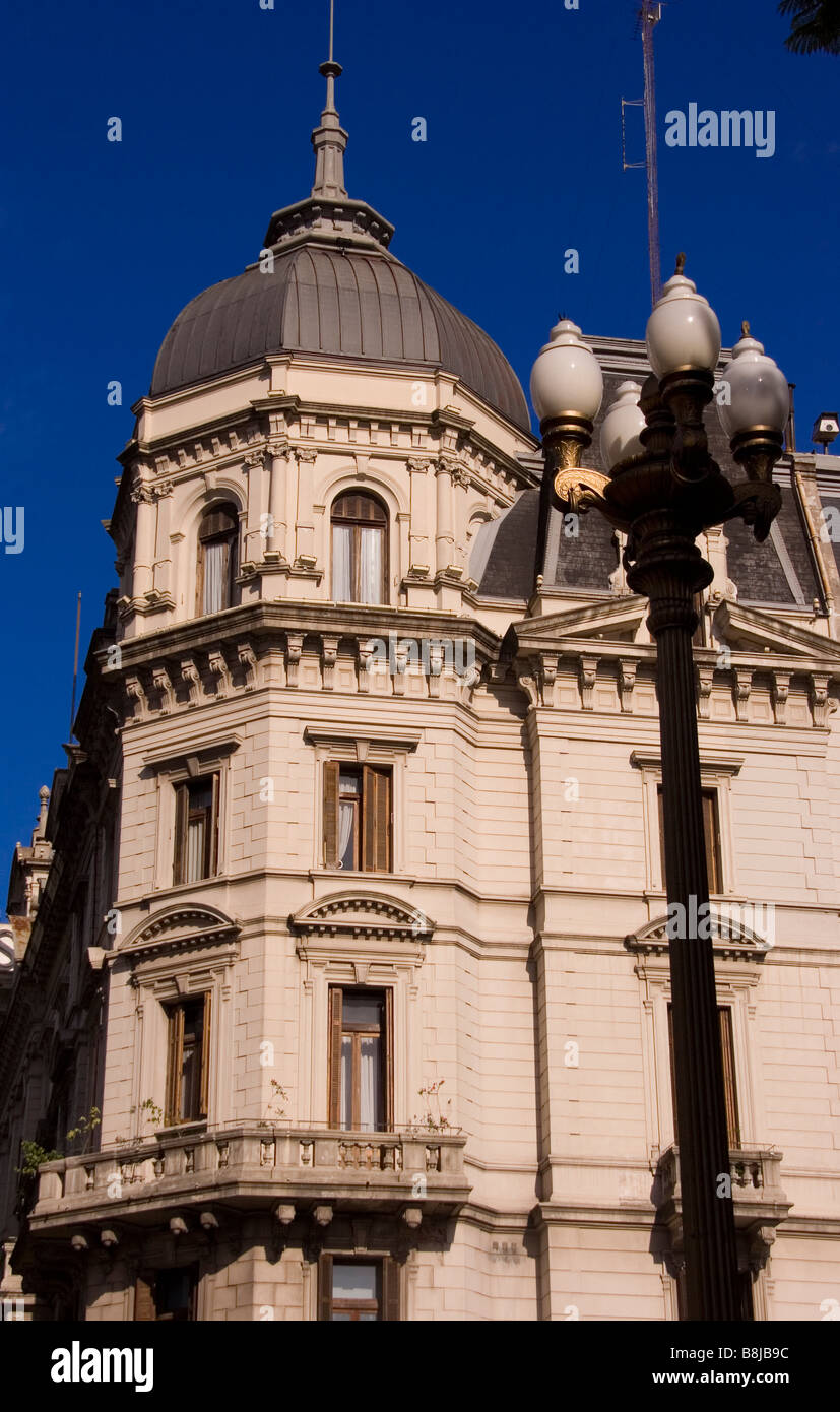 Hôtel de ville donnant sur la célèbre Plaza de Mayo, Buenos Aires, Argentine. Banque D'Images