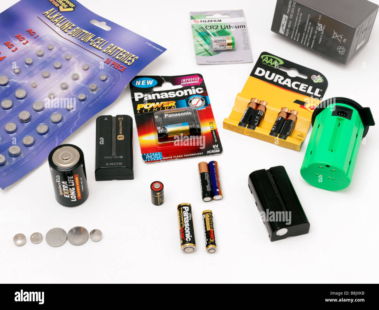 Une sélection de différents types de batteries Banque D'Images