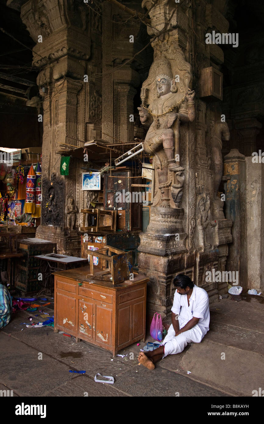 Inde Madurai Tamil Nadu décoration sculpture antique pilier de Pudhu Mandapam nouvelle halle Banque D'Images