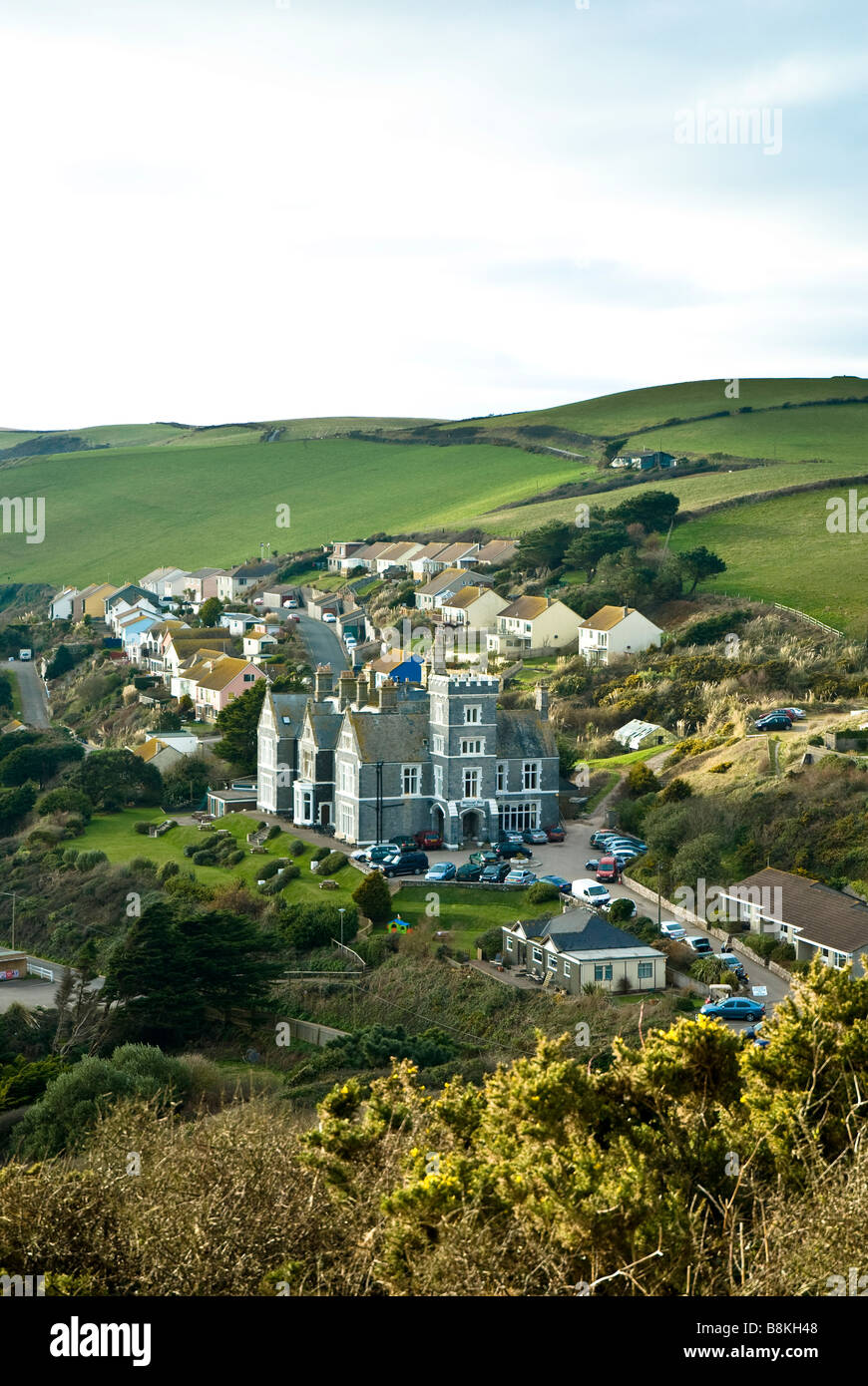 Le village de Portwrinkle et l'hôtel de Whitsand Bay à Cornwall Banque D'Images