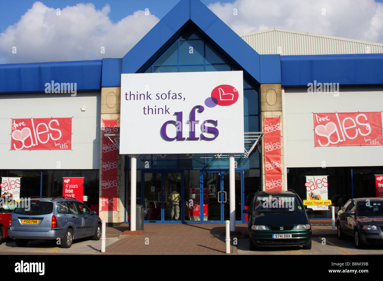 Un détail DFS prise d'un retail park à Nottingham, Angleterre, Royaume-Uni Banque D'Images