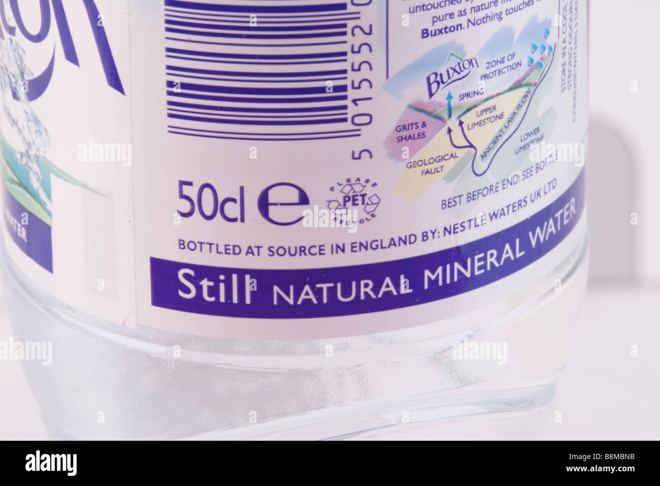 Polyéthylène téréphtalate PET ANIMAL logo de recyclage sur la bouteille d'eau minérale UK Banque D'Images