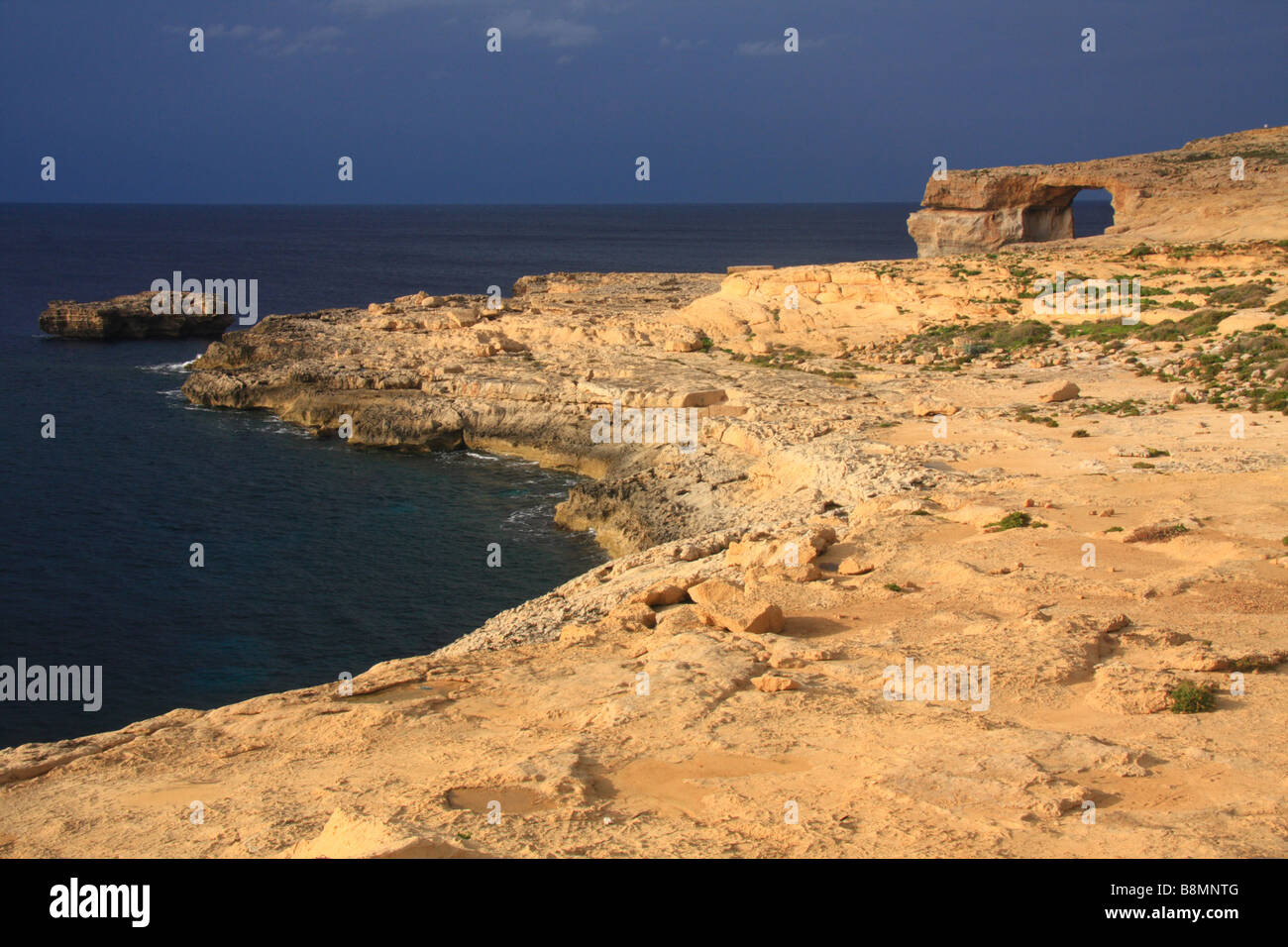 Des plages rocheuses de Gozo, Malte Banque D'Images