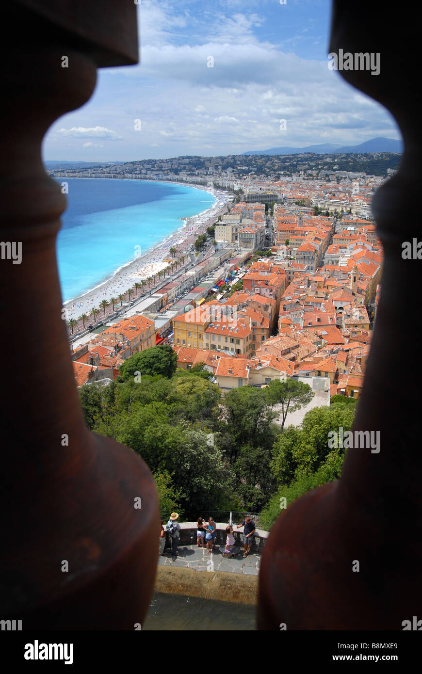 Une vue sur la vieille ville de Nice depuis le château Nice France Côte D'azur French Riviera Banque D'Images