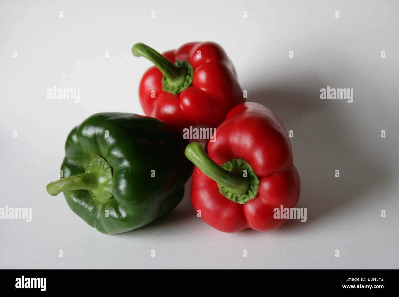 Poivrons de piment rouge et vert Banque D'Images
