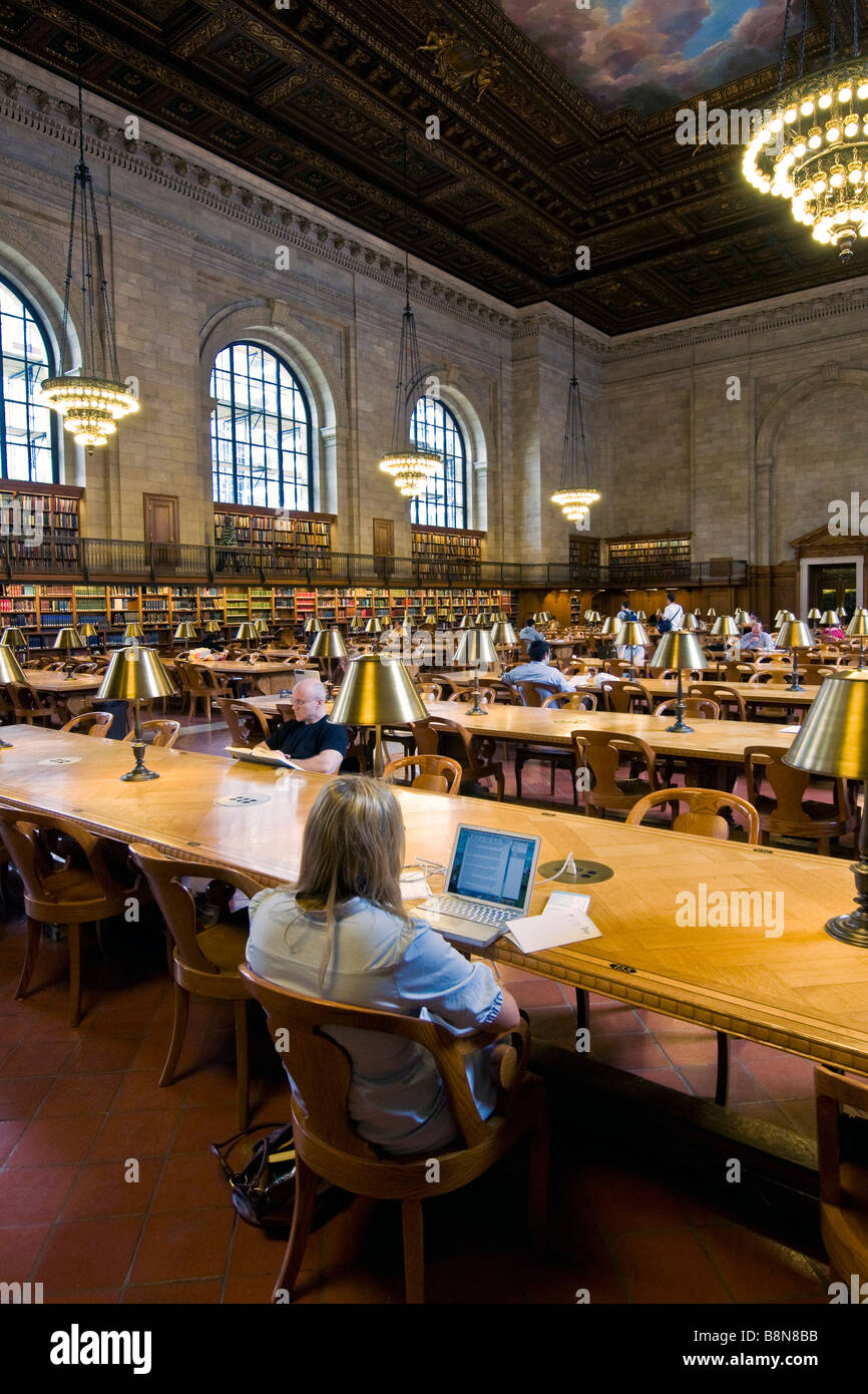 La salle de lecture principale Rose à la New York Public Library Banque D'Images