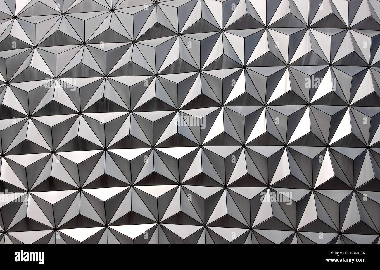 Vue rapprochée de Spaceship Earth, le dôme géodésique à Walt Disney World, le parc à thème Epcot Center Orlando, Floride, USA Banque D'Images