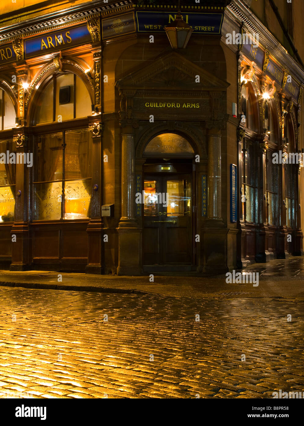 La nouvelle ville d'Édimbourg en Écosse Guildford Arms sur West Register Street construit en 1898 Banque D'Images