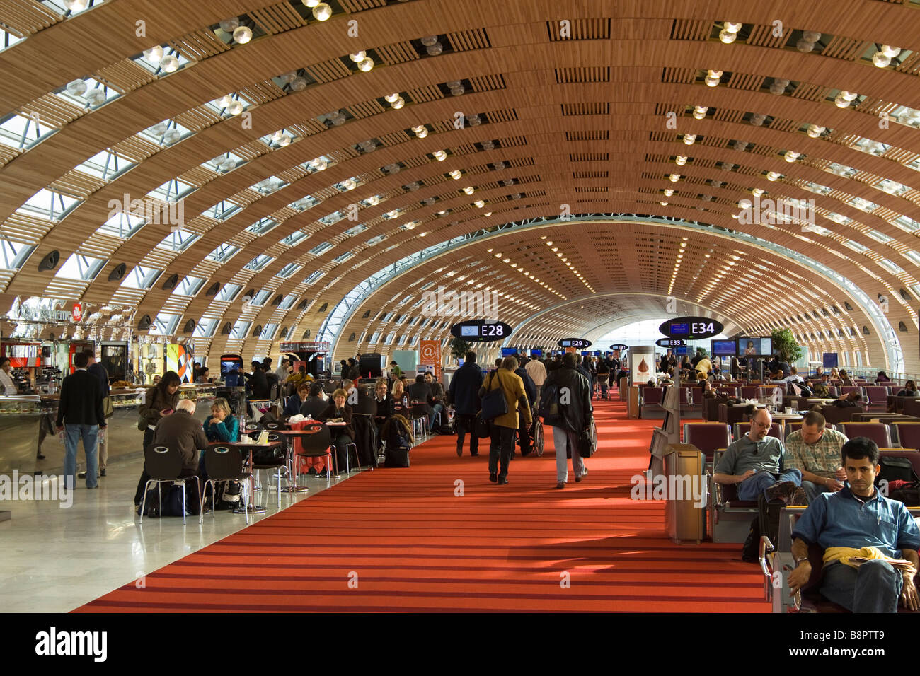 France Paris Charles de Gaulle International Airport Terminal E transit salon Banque D'Images