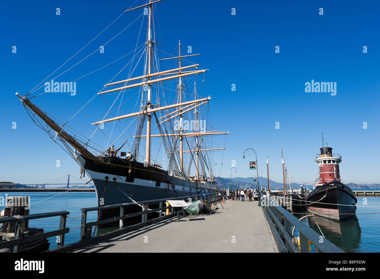 Le 19ème siècle coque acier Balclutha voilier au Maritime Museum, Hyde Street Pier, San Francisco, California, USA Banque D'Images