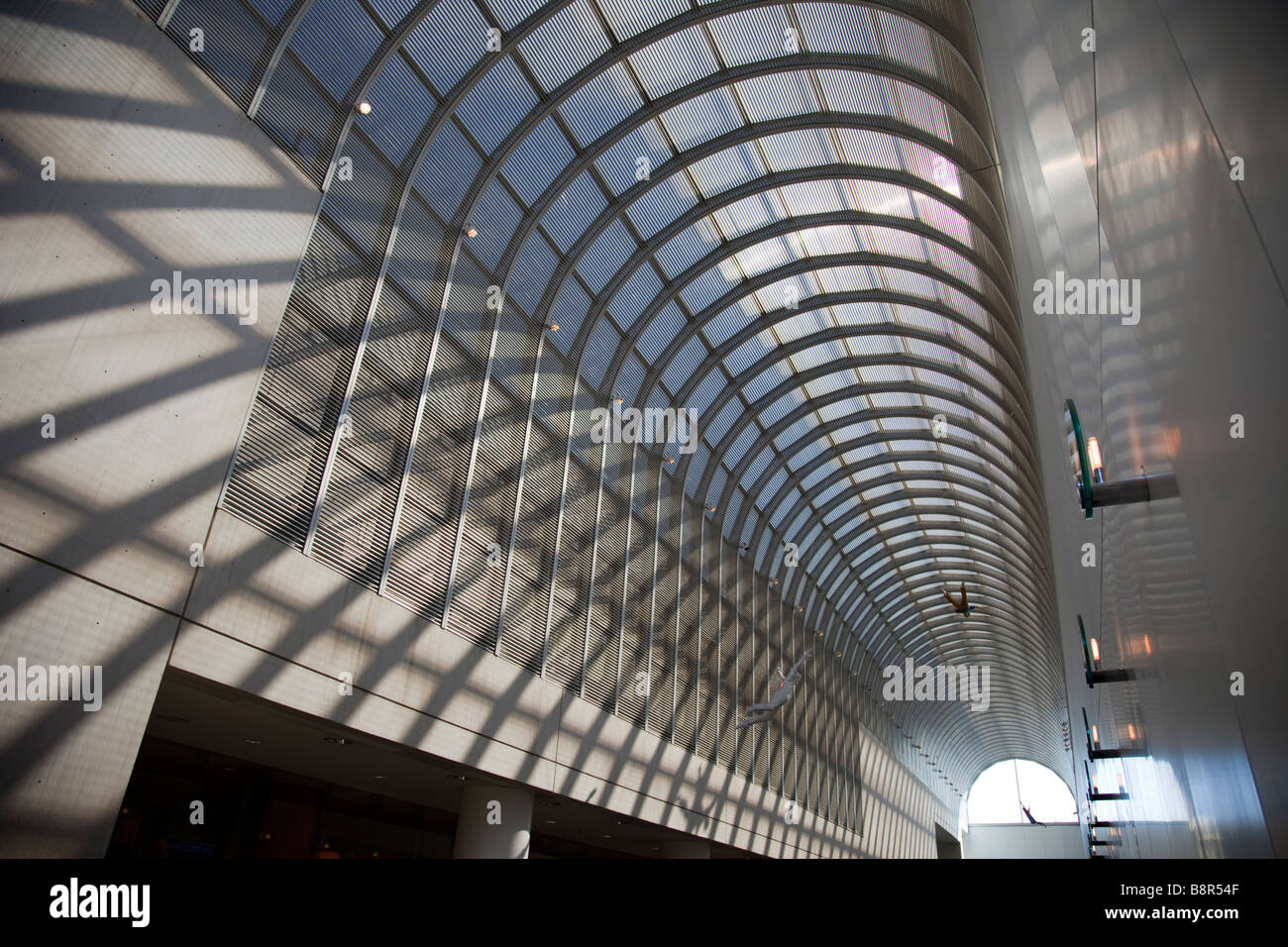 Vue en perspective d'arches motif dans la galerie du Musée des beaux-arts de Boston, MA, USA Banque D'Images