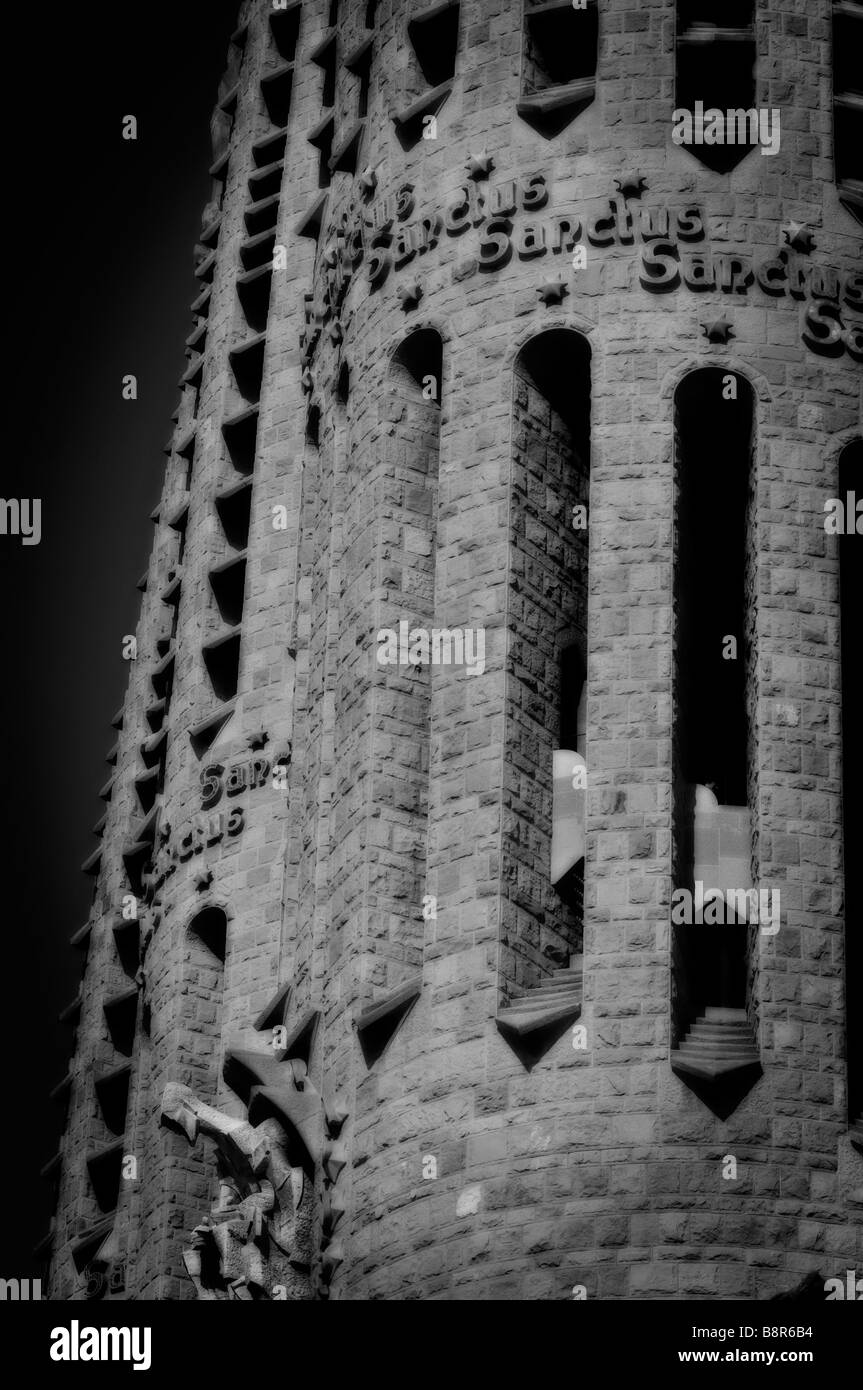 Détail de la tour. Temple Expiatori de la Sagrada Família aka "Sagrada Familia". Barcelone. Espagne Banque D'Images