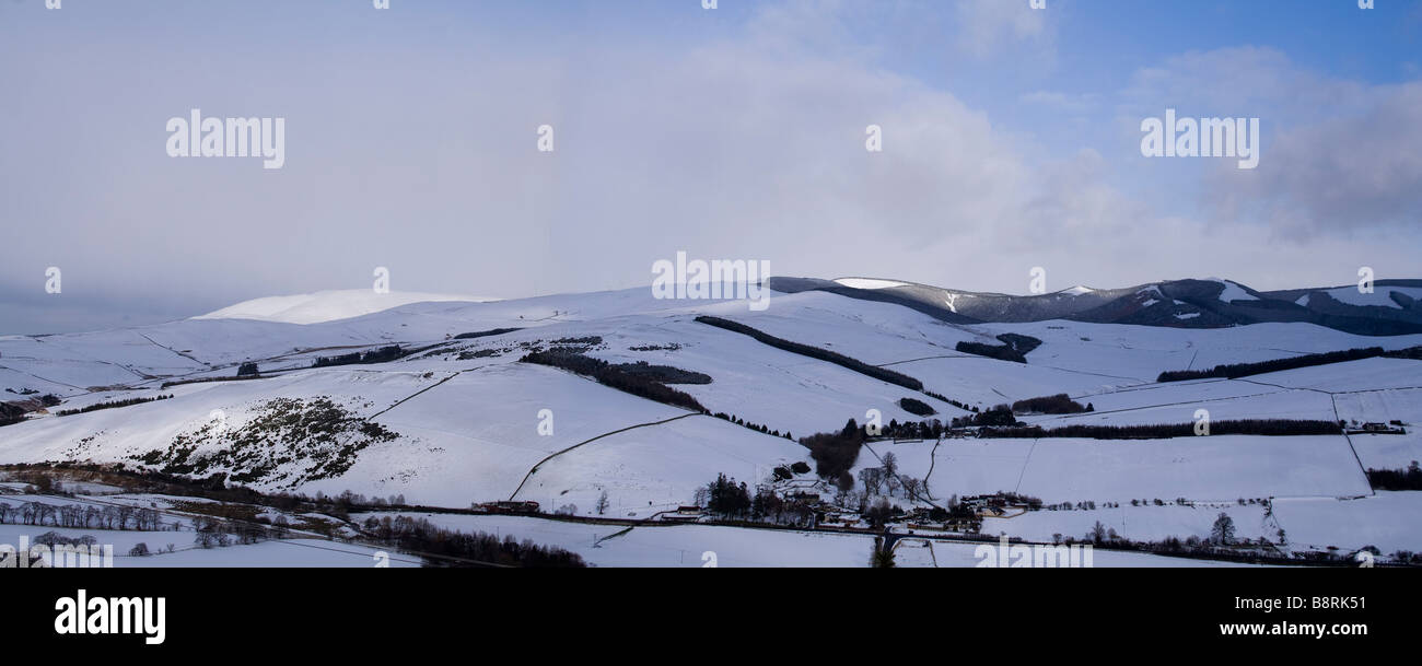 Une vue sur les collines de Glentress, Peebles, l'Ecosse en hiver neige Banque D'Images