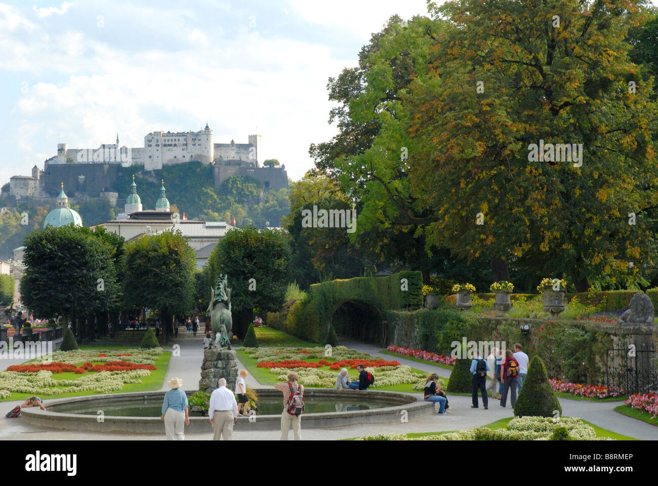 Les jardins Mirabell et de la Schloss Mirabell dans le centre de Salzbourg en Autriche Banque D'Images