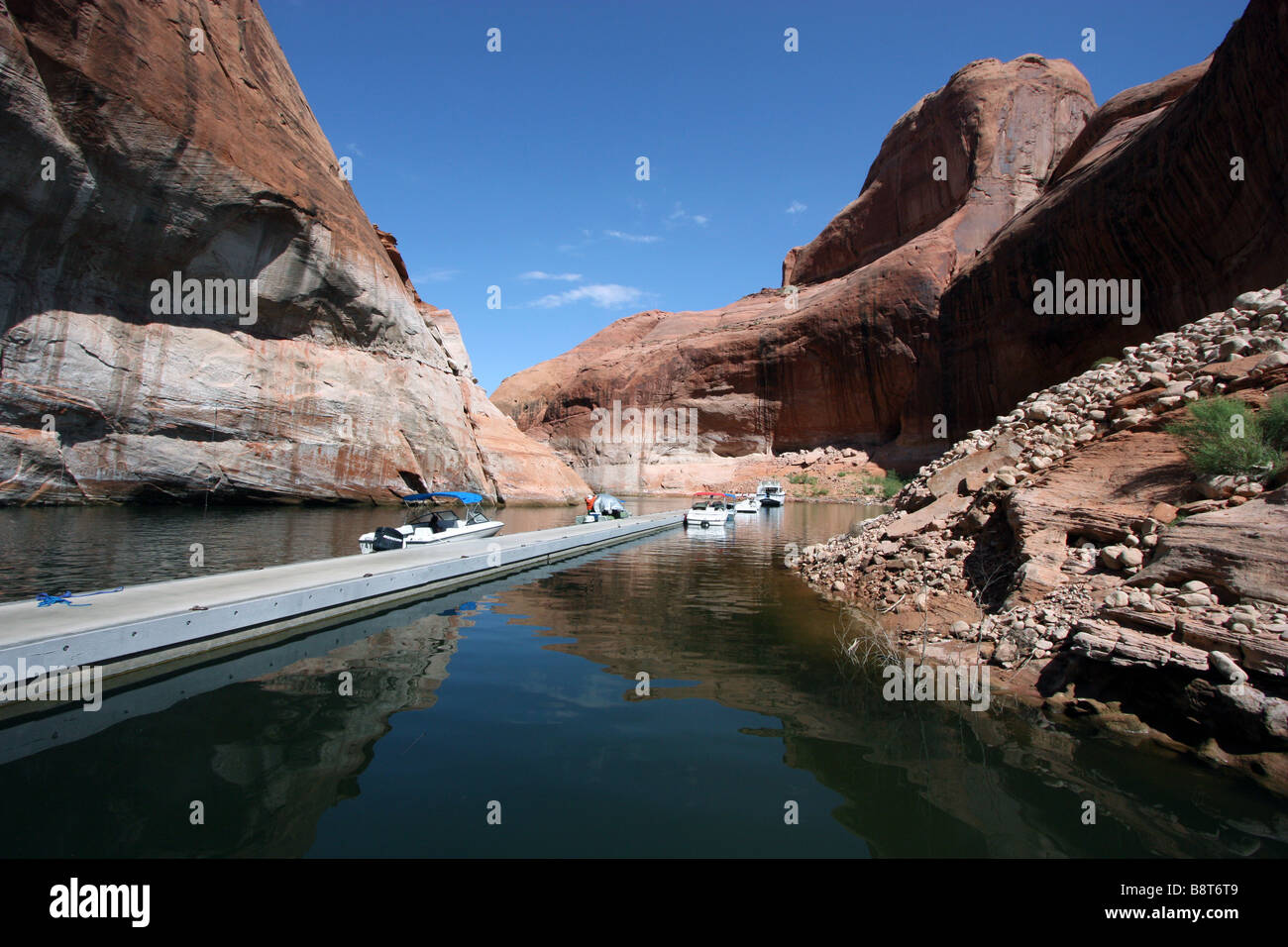 Excursion en bateau sur le Lac Powell de pont en arc-en-ciel Banque D'Images