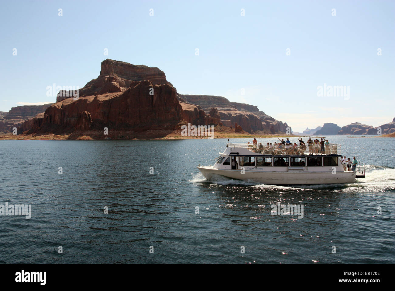 Excursion en bateau sur le Lac Powell de pont en arc-en-ciel Banque D'Images