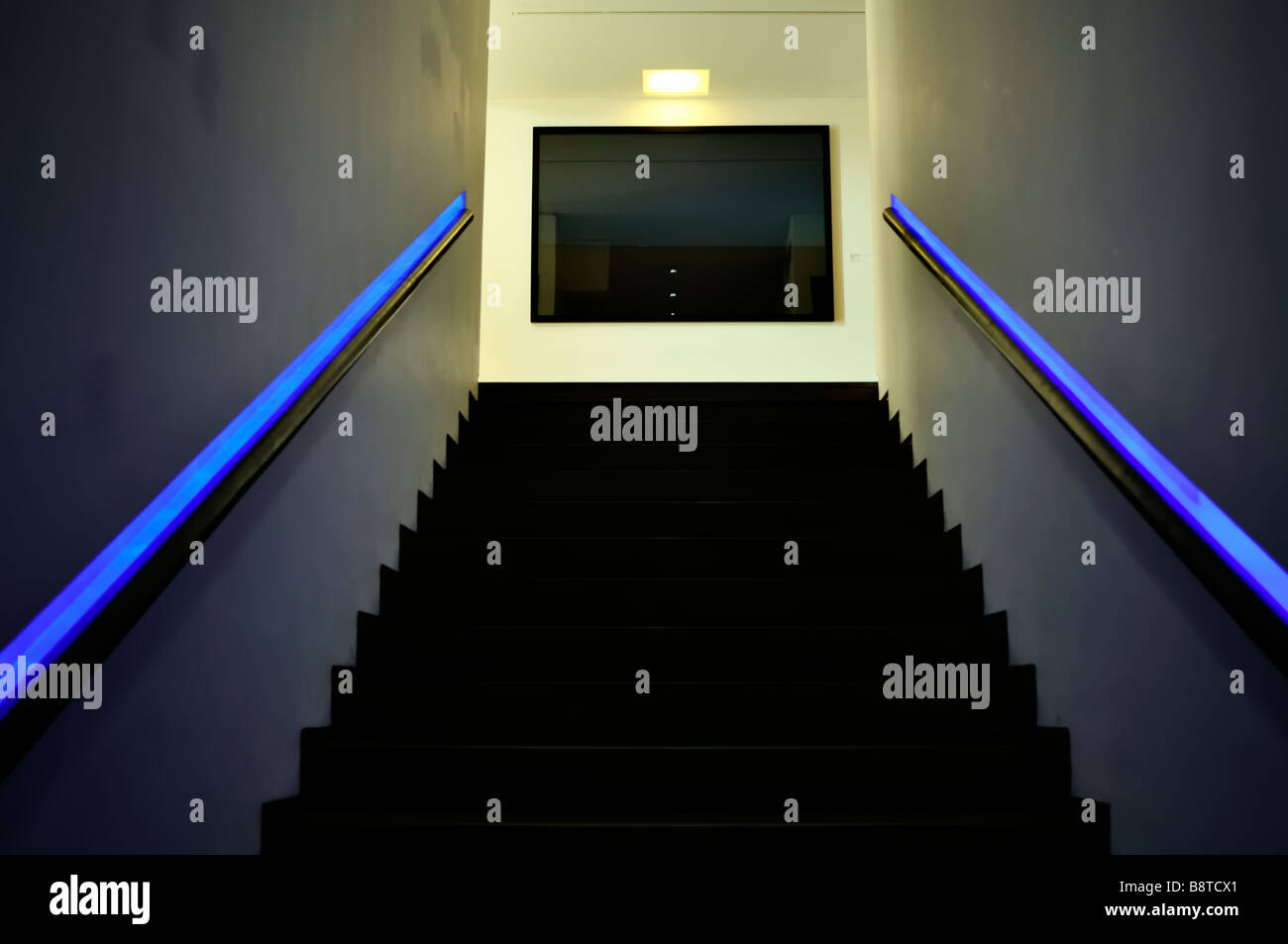 Nice, France, à l'intérieur des vues sur musée d'Art Moderne et d'Art Contemporain", MAMAC, Musée d'Art Contemporain 'Architecture' Escaliers Banque D'Images