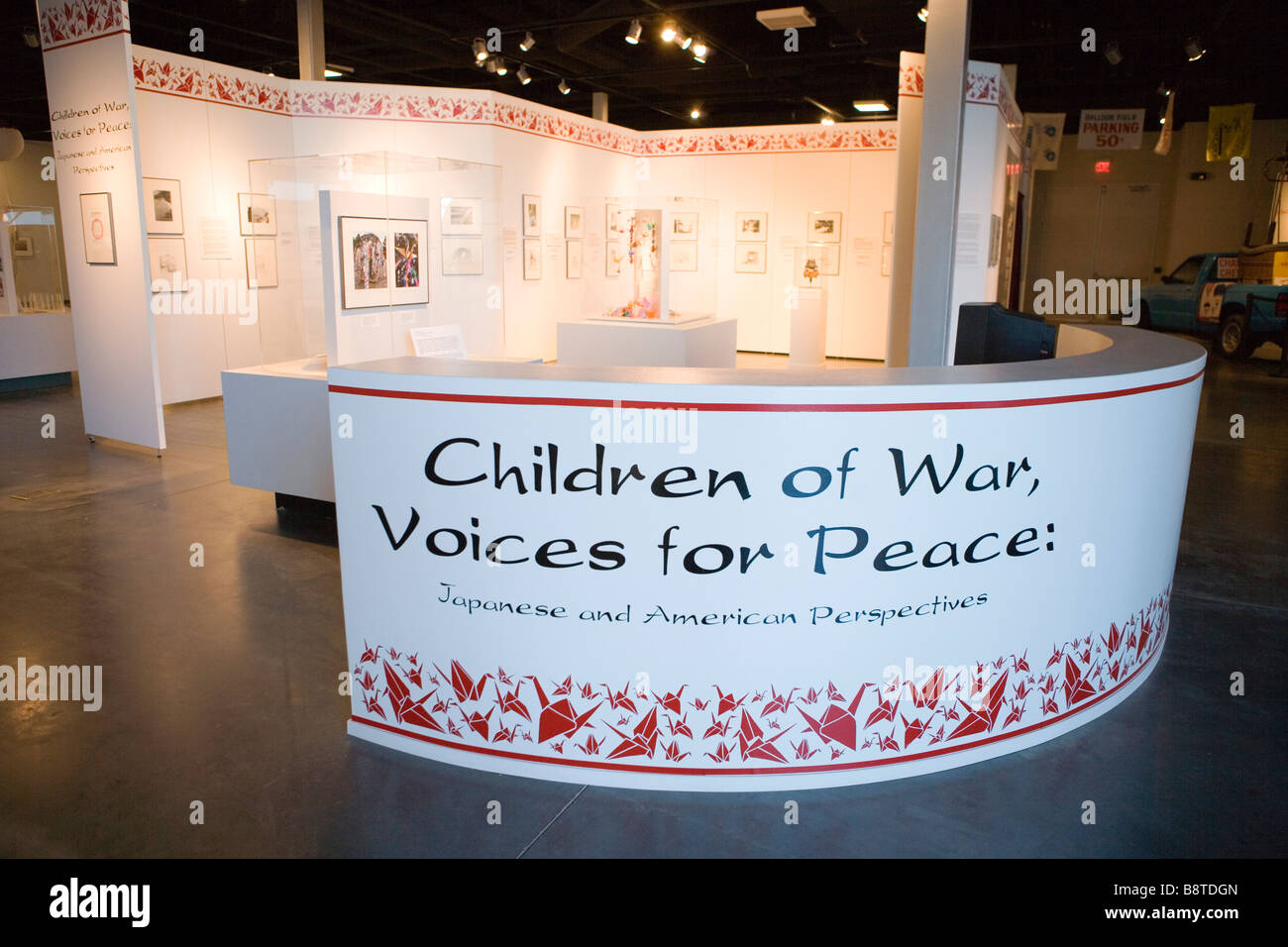 Entrée d'enfants de la guerre, des voix pour la paix, l'exposition au Musée des ballons, Albuquerque au Nouveau Mexique, USA Banque D'Images