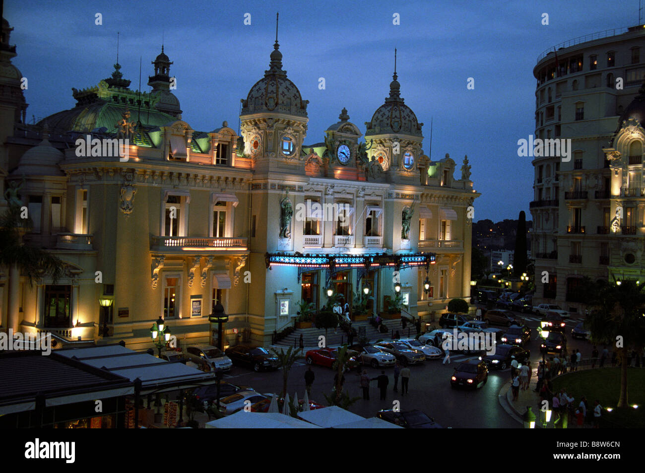 Le casino de Monaco la nuit Banque D'Images